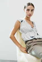 Load image into Gallery viewer, Wisp Tier Blouse