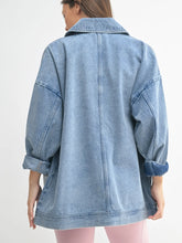Load image into Gallery viewer, Boxy-Cut Denim Jacket
