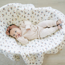 Load image into Gallery viewer, Cream Floral Muslin Quilt