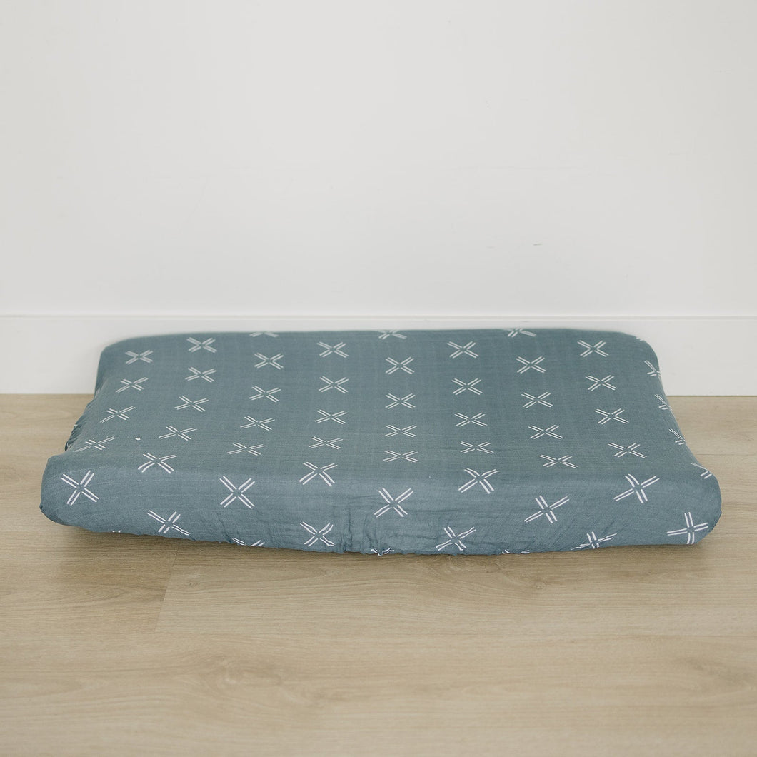 Blue X Changing Pad Cover Freshly Picked + Mebie Baby