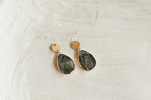 Load image into Gallery viewer, Stone Teardrop Earring