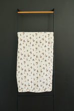 Load image into Gallery viewer, Cream Floral Muslin Quilt